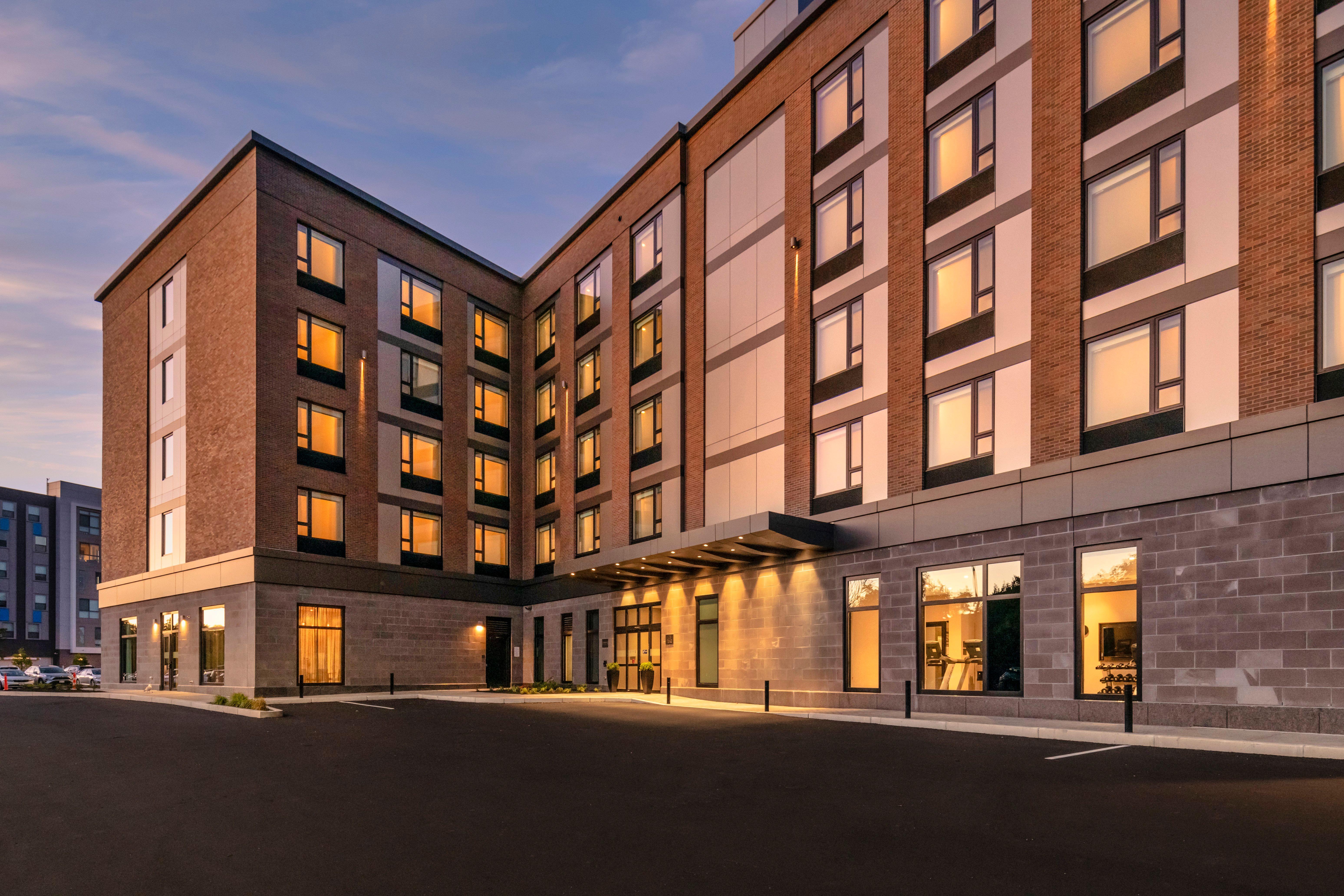 Holiday Inn Express - Boston Logan Airport - Revere By Ihg Exterior foto